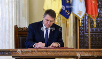Jóváhagyta az államfő a Dăncilă-kormány új tagjainak kinevezését