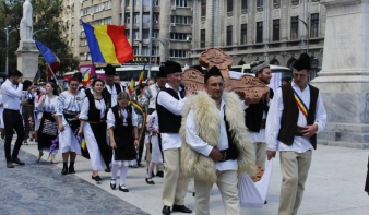 Bukarestben tüntettek a „magyar elnyomás” ellen a székelyföldi románok
