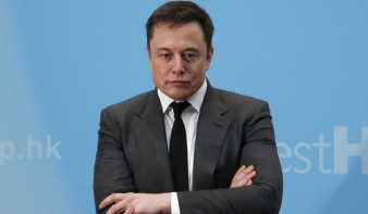 Lemond Elon Musk a Tesla elnöki tisztségéről