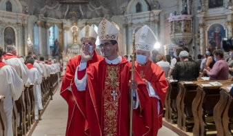 „Hála és öröm a szívemben” – segédpüspökké szentelték Csíksomlyón Kerekes Lászlót 