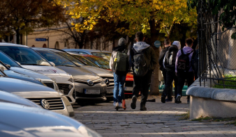 Neveljen is az iskola, szükséges a következetes szabályozás – Szakértő az elkülönítő szobáról, az új iskolai előírásokról 