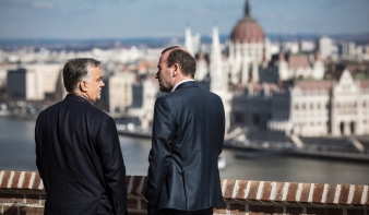 Manfred Weber konstruktívnak minősítette az Orbán Viktorral folytatott megbeszélését 