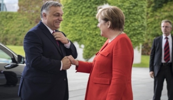 Orbán Viktor: Máshonnan nézzük a világot, ezért máshogy is látjuk, de szoros együttműködésre törekszünk Németországgal