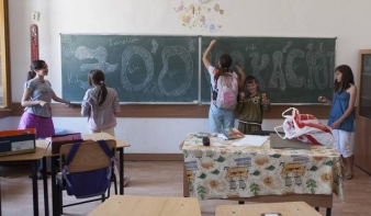 Átszervezett tanév, kevesebb vakáció – újabb változtatásokat tervez Ecaterina Andronescu oktatási miniszter